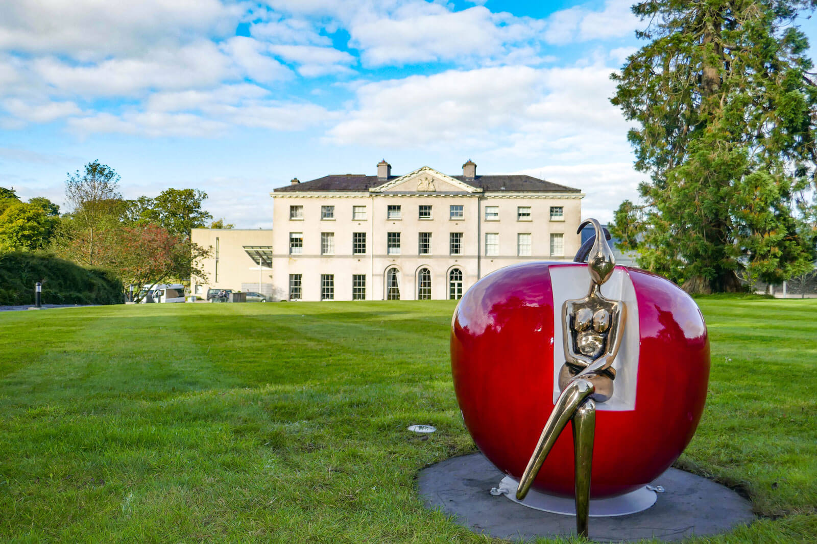 red apple farnham estate 2019