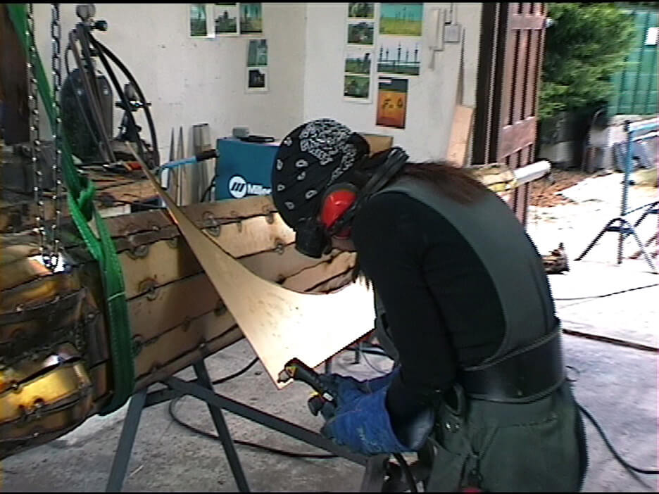 orla de bri plasma cutting studio