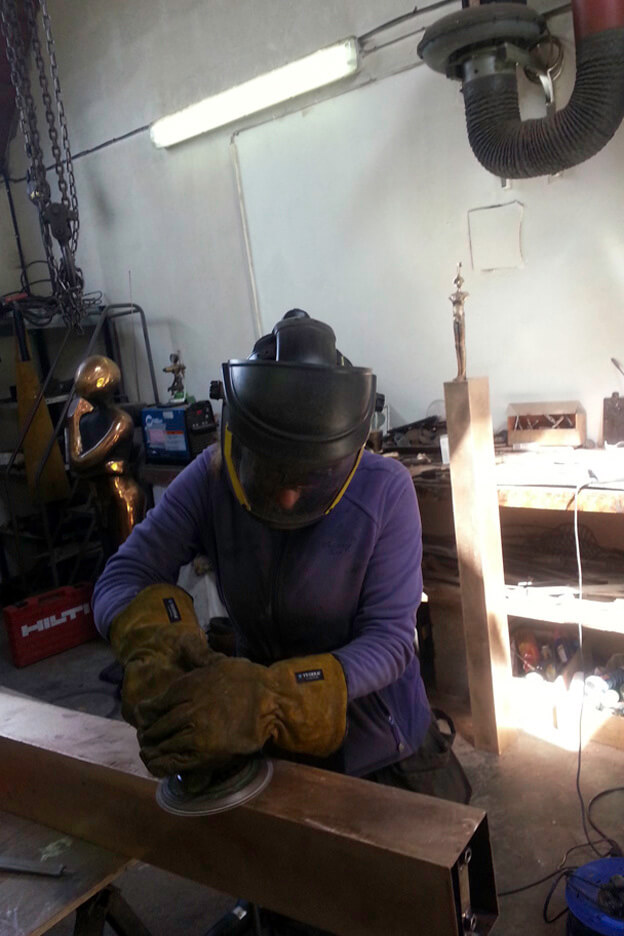 orla de bri sanding studio